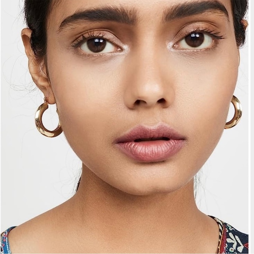 Shashi hoop earrings